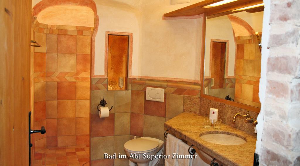 Irseer Klosterbraeu Chambre photo