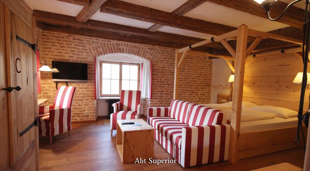 Irseer Klosterbraeu Chambre photo